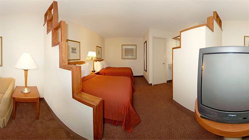 Homegate Studio And Suites San Antonio Extérieur photo